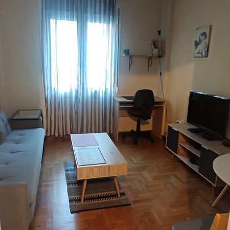 Efi'S Lycabettus Apartment เอเธนส์ ภายนอก รูปภาพ